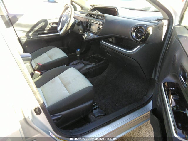 Toyota Prius C One/two/three/four 2015 JTDKDTB39F1105919 Image 6