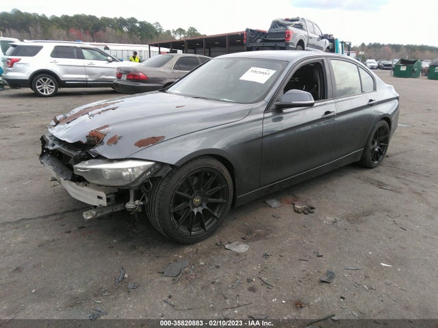 BMW 3 Series 320i 2015 WBA3B1G57FNT04093 Image 2