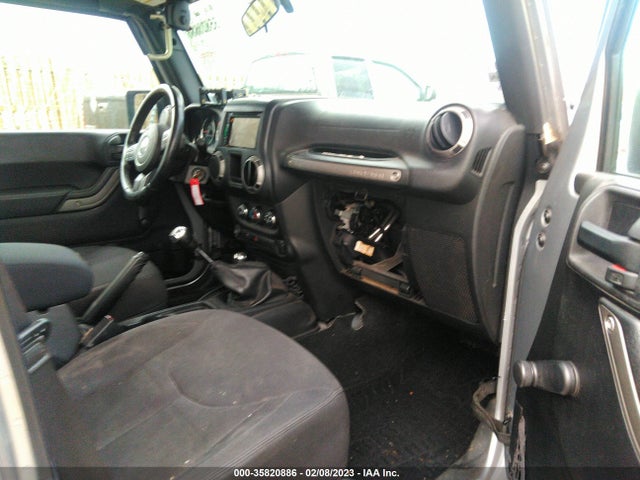 2016 Jeep Wrangler, VIN: 1C4BJWDG3GL170636
