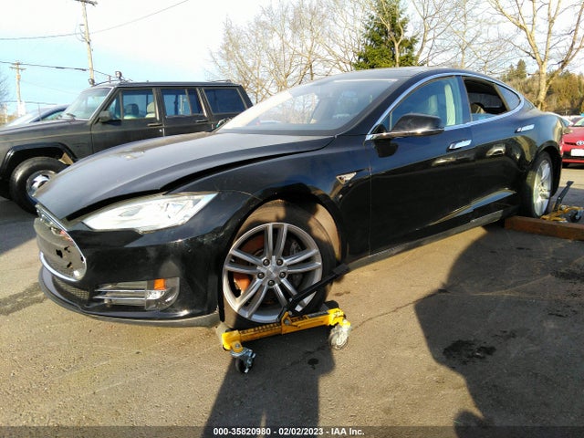 Tesla Model S Performance 2013 5YJSA1DP8DFP13058 Image 2