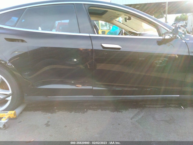 Tesla Model S Performance 2013 5YJSA1DP8DFP13058 Image 6
