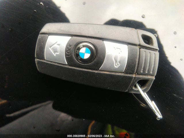 BMW 3 Series 328i 2009 WBAPH53539A436549 Image 3