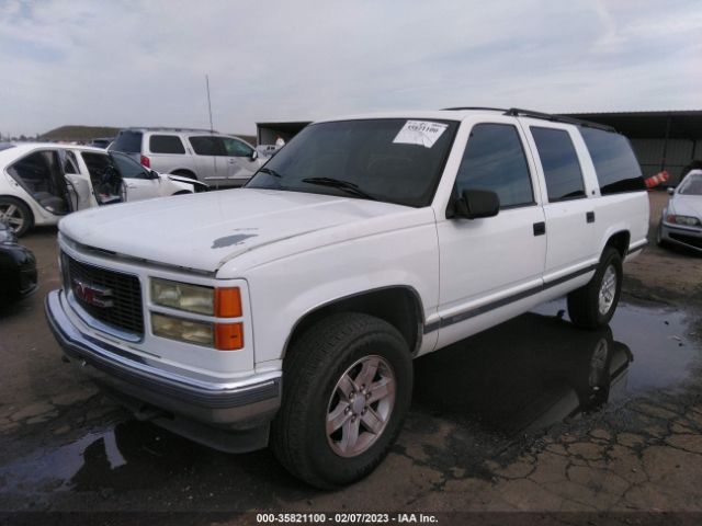 3GKFK16RXXG512231 GMC Suburban