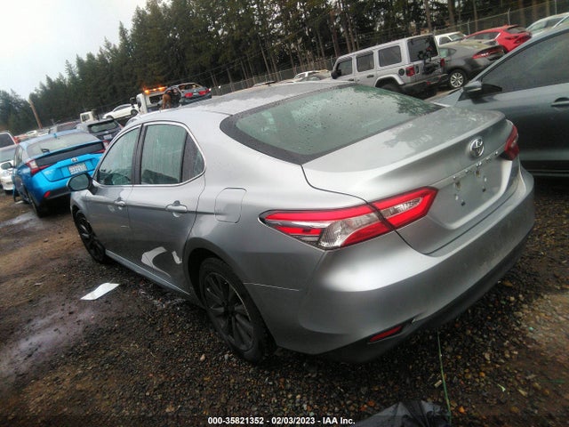 Toyota CAMRY LE 2018 4T1B11HK2JU069103 Image 3