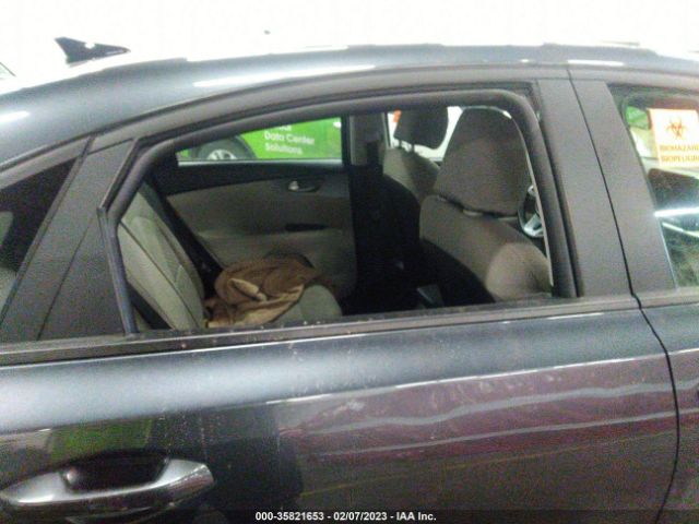 3KPF24AD8LE232242 KIA Forte Lxs