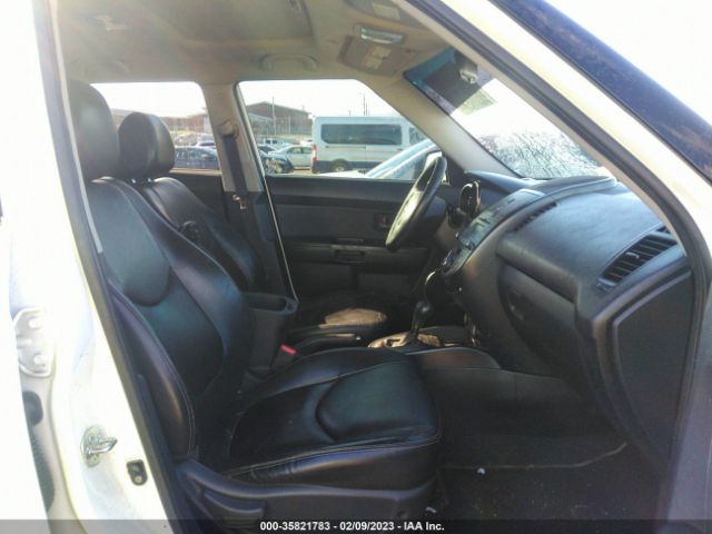 KNDJT2A22B7727111 KIA SOUL +