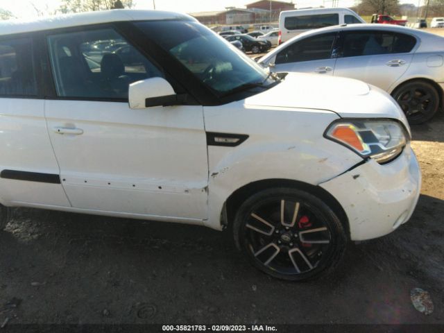 KNDJT2A22B7727111 KIA SOUL +