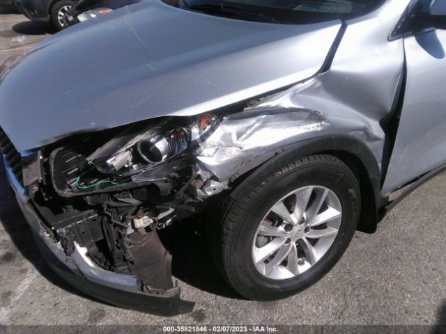 5XYPG4A39GG144225 KIA SORENTO LX