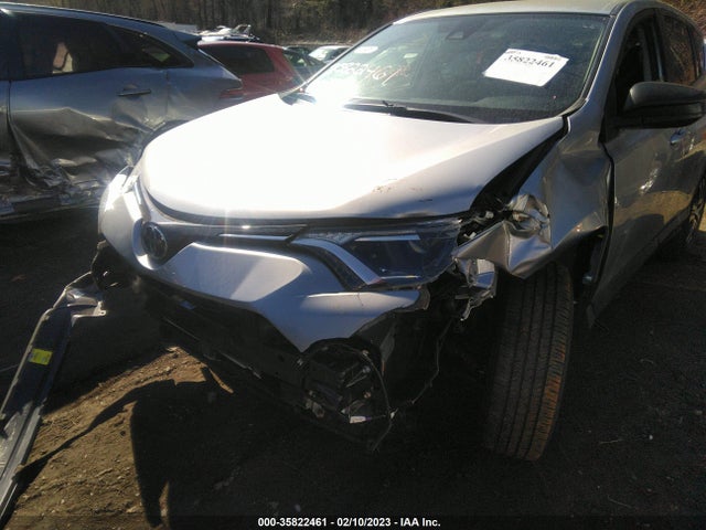 2018 TOYOTA RAV4 LE VIN: JTMBFREV6JJ240715
