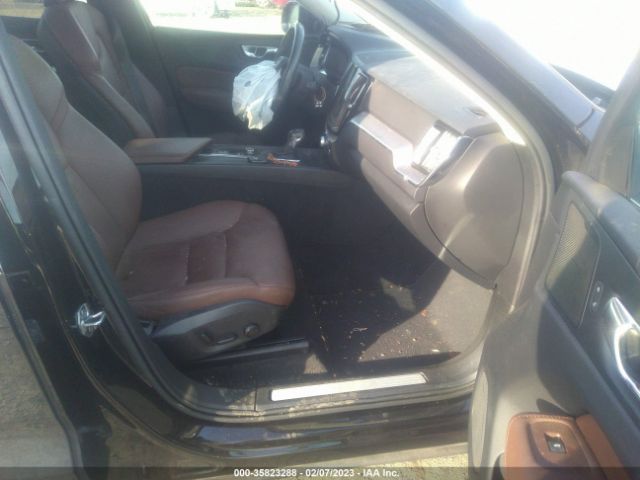 YV4A22RKXK1324923 Volvo Xc60 Momentum