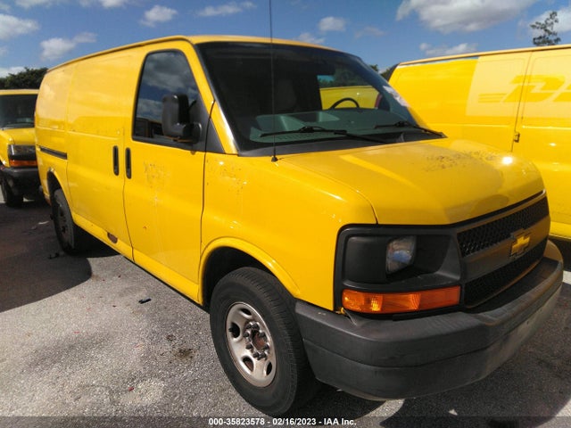 Chevrolet EXPRESS CARGO VAN 2015 1GCWGFCF7F1181481 Image 1