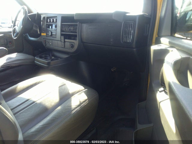 Chevrolet EXPRESS CARGO VAN 2015 1GCWGFCF7F1181481 Image 6