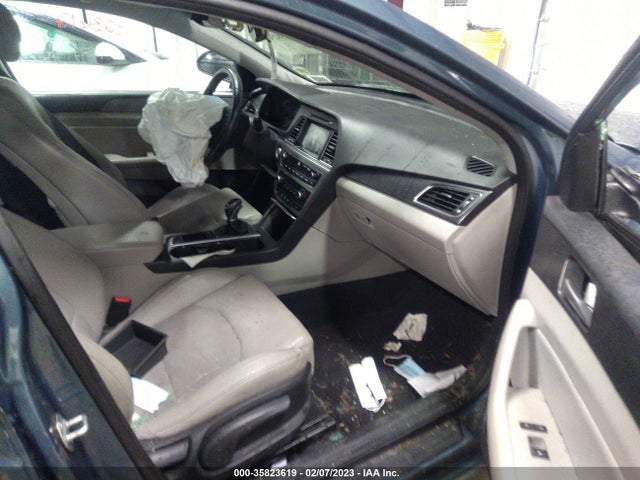 2017 HYUNDAI SONATA SPORT VIN: 5NPE34AF8HH591913