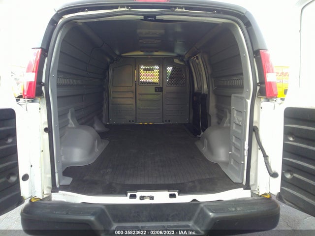 Chevrolet EXPRESS CARGO VAN 2021 1GCWGAFP4M1145638 Image 9