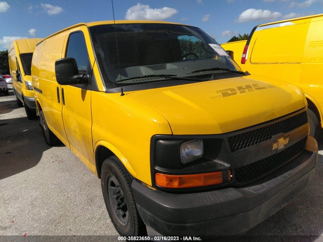 Chevrolet EXPRESS CARGO VAN 2017 1GCWGAFF6H1132483 Image 1