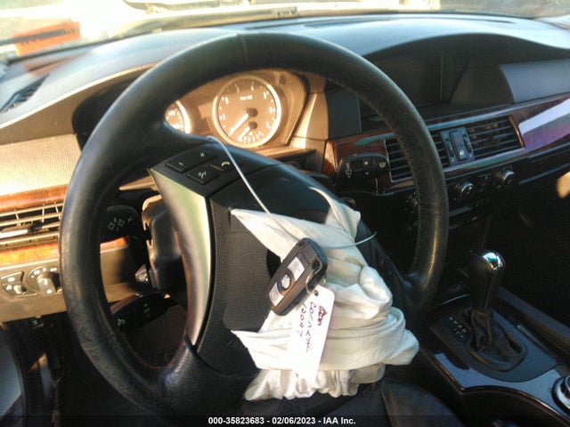 2007 BMW 5 SERIES 550I VIN: WBANB53517CP07876