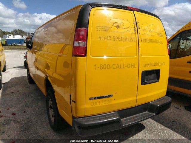 Chevrolet EXPRESS CARGO VAN 2017 1GCWGAFF0H1133046 Image 4