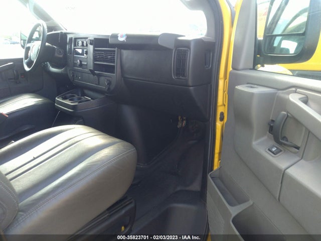 Chevrolet EXPRESS CARGO VAN 2017 1GCWGAFF0H1133046 Image 6