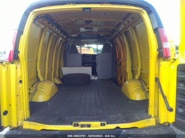 Chevrolet EXPRESS CARGO VAN 2017 1GCWGAFF0H1133046 Image 9
