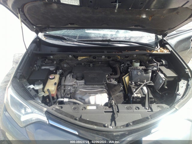Toyota RAV4 LE 2018 JTMZFREV8JJ198532 Image 11