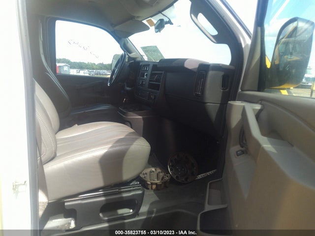Chevrolet EXPRESS CARGO VAN 2021 1GCWGAFPXM1216471 Image 5