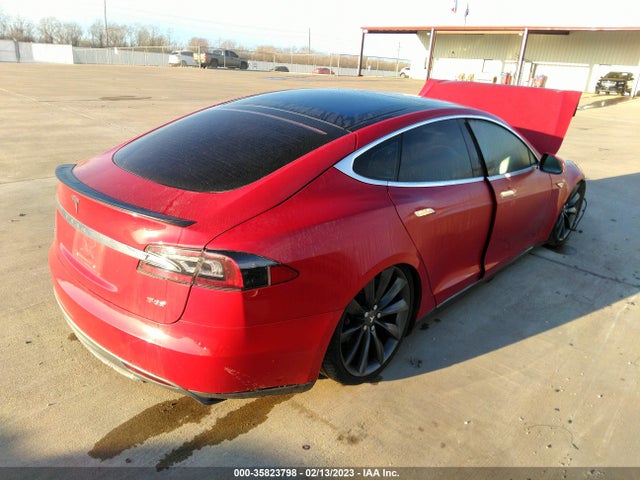 Tesla Model S Performance 2013 5YJSA1DP5DFP14524 Image 5