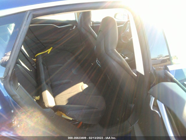 2015 Tesla Model S, VIN: 5YJSA1S28FF093502