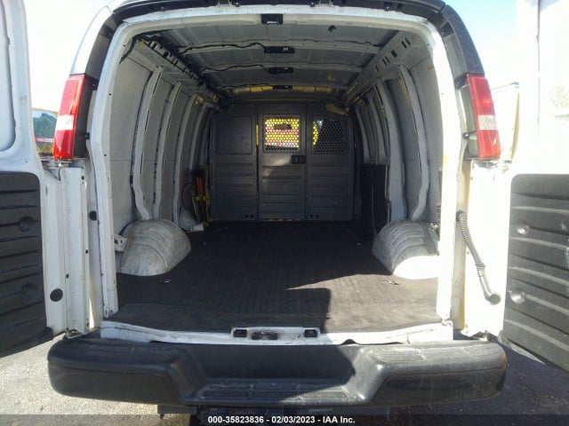 Chevrolet EXPRESS CARGO VAN 2017 1GCWGAFF7H1348343 Image 8