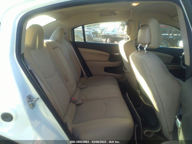 1C3CCBAB4CN146008 Chrysler 200 LX