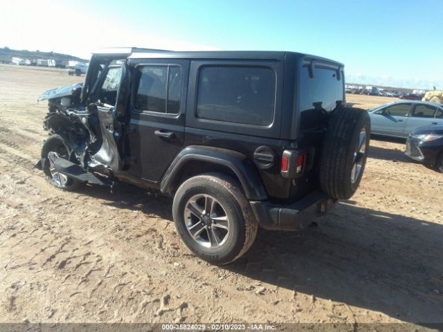 1C4HJXEN1KW620434 Jeep Wrangler Unlimited Sahara