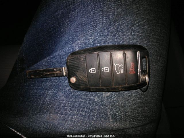 KNDMB5C1XF6050598 KIA SEDONA LX