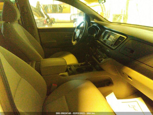 KNDMB5C1XF6050598 KIA SEDONA LX