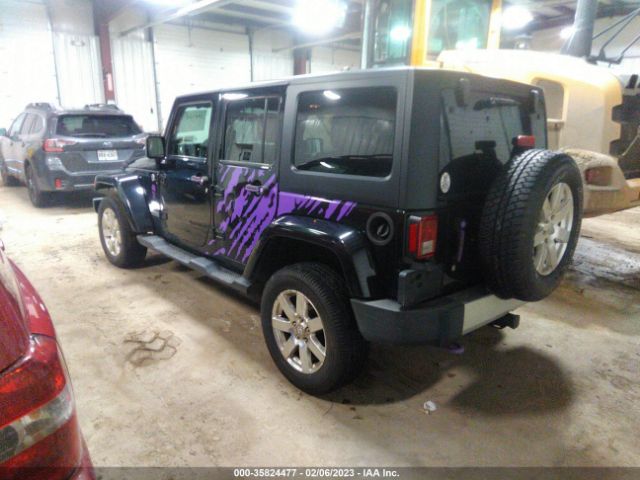 1C4BJWEG7EL303037 Jeep Wrangler Unlimited Sahara