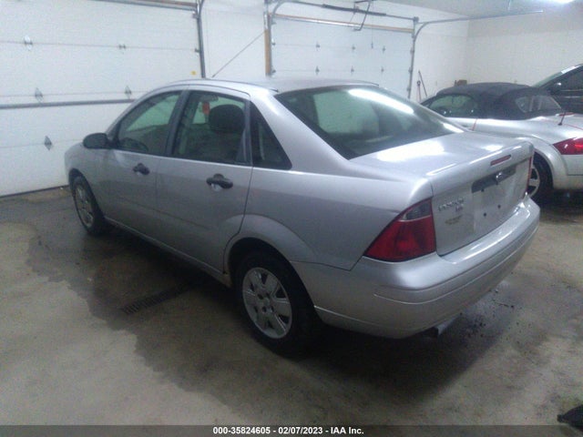 2007 FORD FOCUS S/SE/SES VIN: 1FAFP34N77W204692