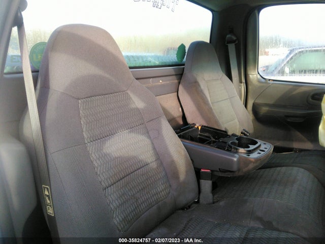 2002 FORD F-150 XL/XLT VIN: 1FTRF17272NB17583