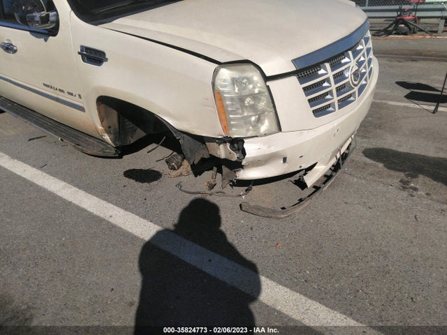 Cadillac ESCALADE ESV 2008 1GYFK66838R242755 Image 7