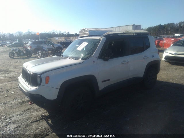 ZACCJBCB4JPH00943 Jeep Renegade Trailhawk