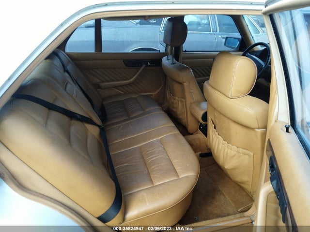 1989 MERCEDES-BENZ 560 SEL VIN: WDBCA39E1KA499266