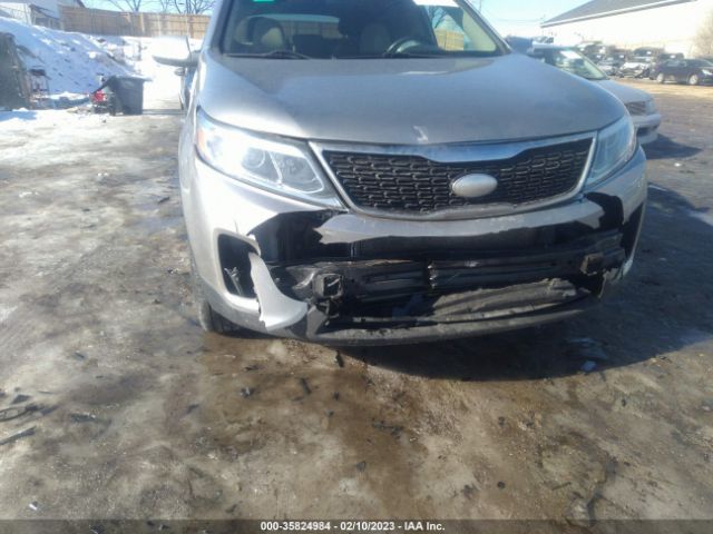 5XYKTDA72FG557045 KIA SORENTO LX