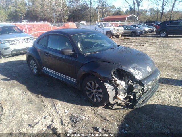 2017 3VWF17AT2HM629189 main image