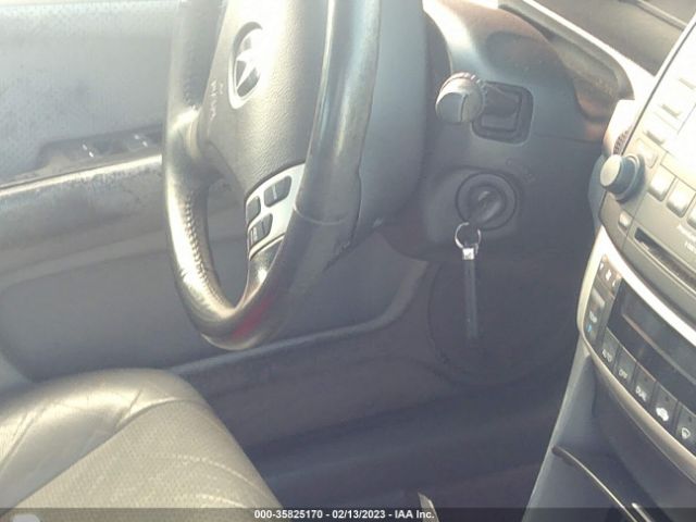 JH4CL96825C019675 Acura TSX