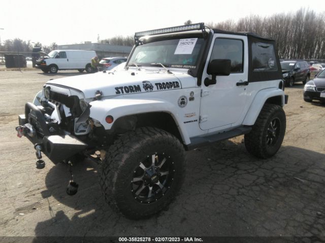 1C4AJWBG5FL524458 Jeep Wrangler Sahara