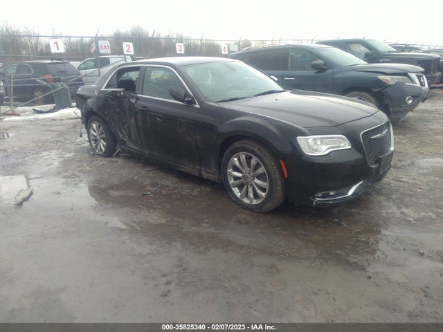 2015 Chrysler 300, VIN: 2C3CCARG7FH923479