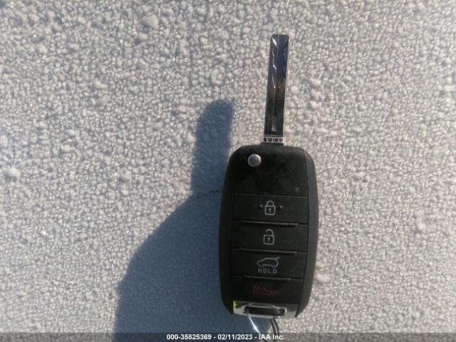 KNDJN2A22G7349387 KIA Soul Base