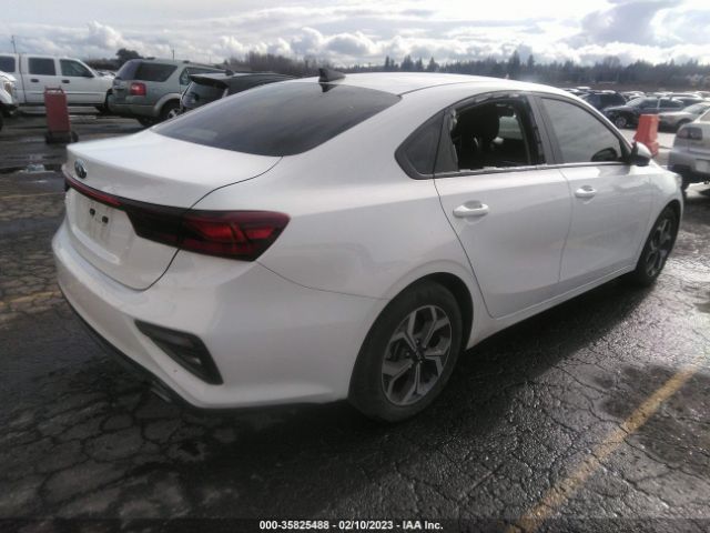 3KPF24AD3KE135982 KIA Forte Lxs