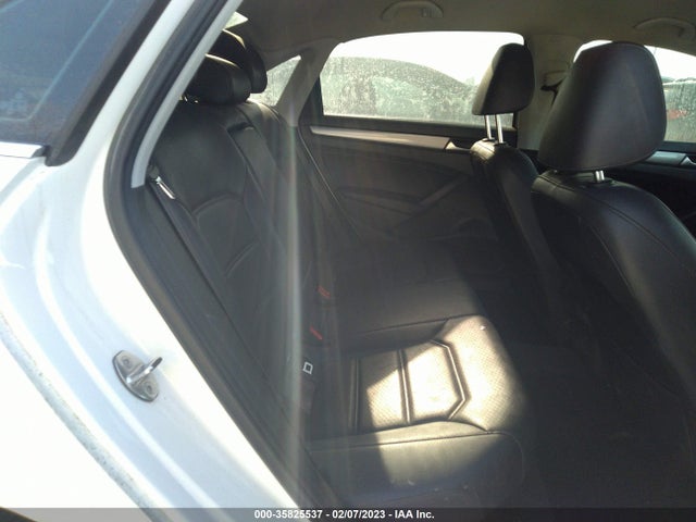 2015 Volkswagen Passat, VIN: 1VWAS7A35FC101085