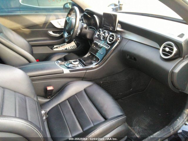 WDDWJ4KB3HF374470 Mercedes-Benz C-class C 300