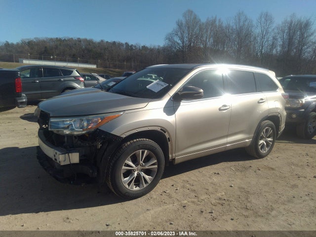 Toyota Highlander Xle V6 2015 5TDKKRFH0FS053114 Image 2