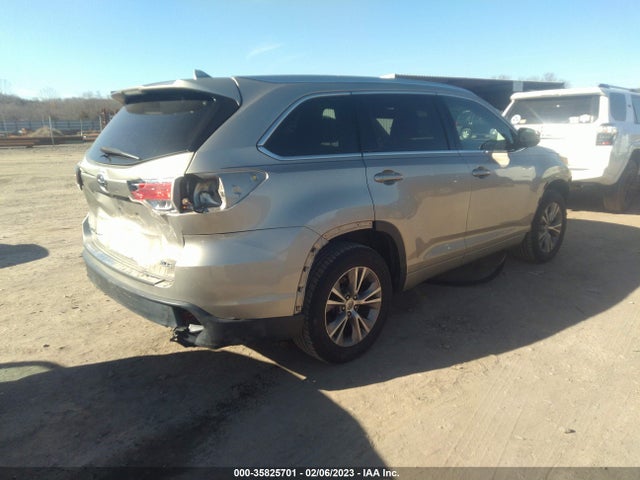 Toyota Highlander Xle V6 2015 5TDKKRFH0FS053114 Image 4