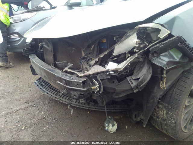2015 TOYOTA COROLLA L/LE/S/S PLUS/LE PLUS VIN: 2T1BURHE5FC311813